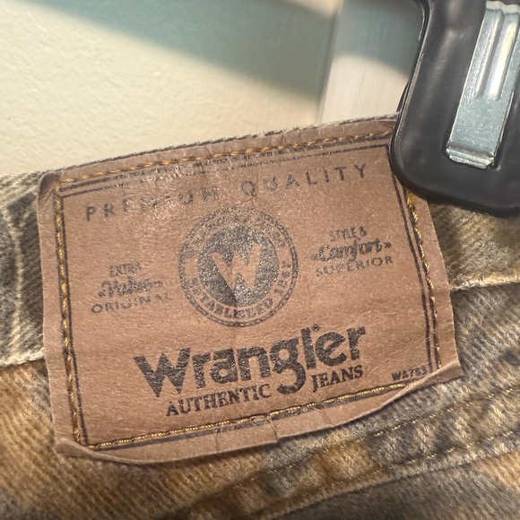 Wrangler Real Tree Camo Jeans Buttoned Apparel - Picture 5 of 11